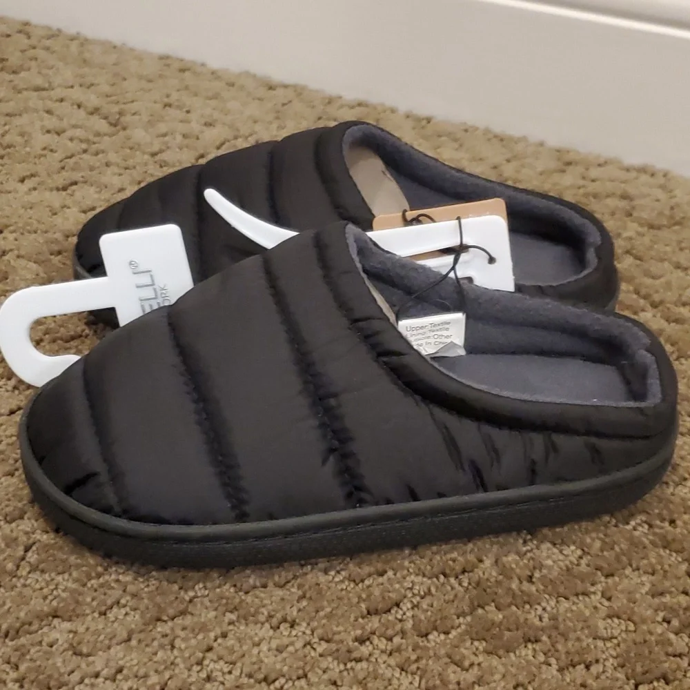 Boys Girls Capelli New York Quilted Puffy Slippers Size 10/11 12/13 1/2 3/4 NWT